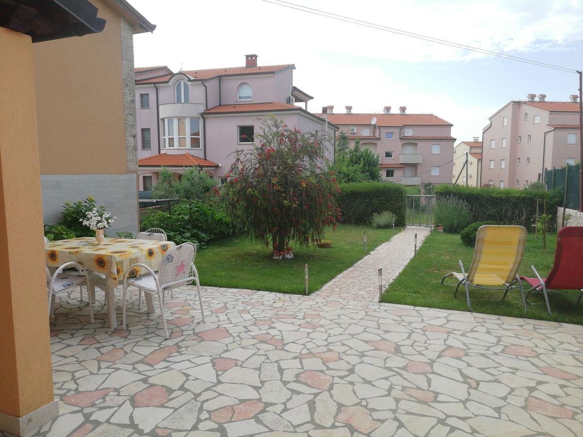 Apartment Zdravko Štinjan Exteriör bild