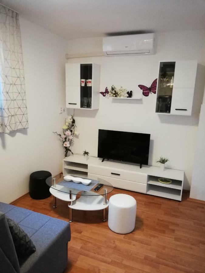 Apartment Zdravko Štinjan Exteriör bild