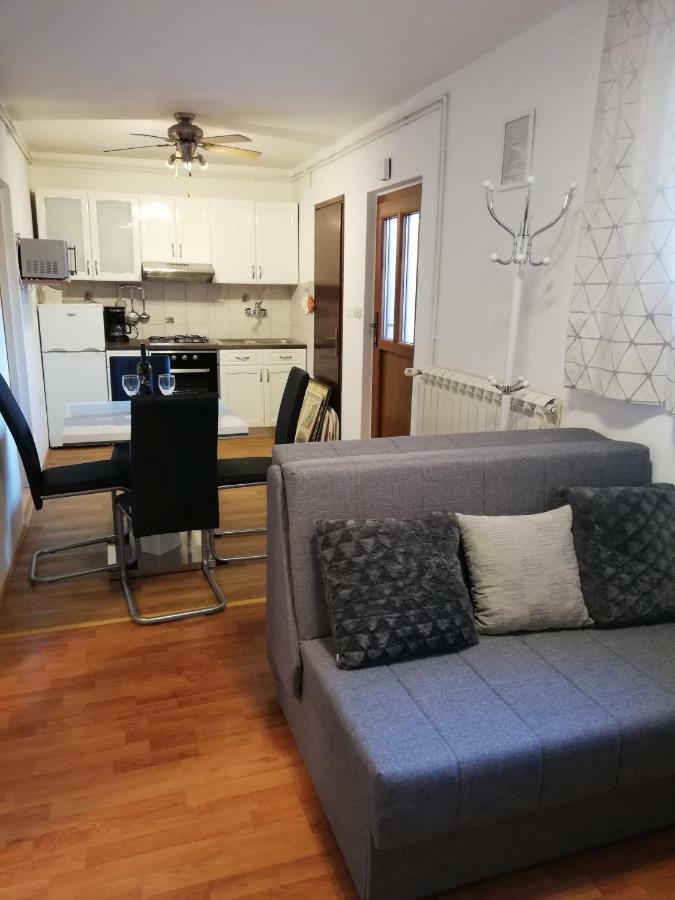 Apartment Zdravko Štinjan Exteriör bild