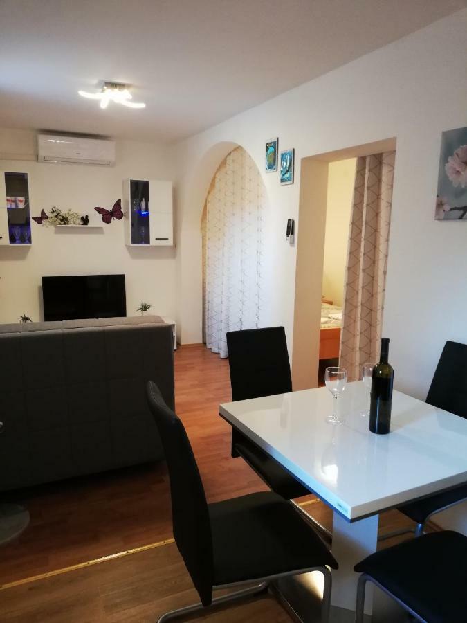 Apartment Zdravko Štinjan Exteriör bild